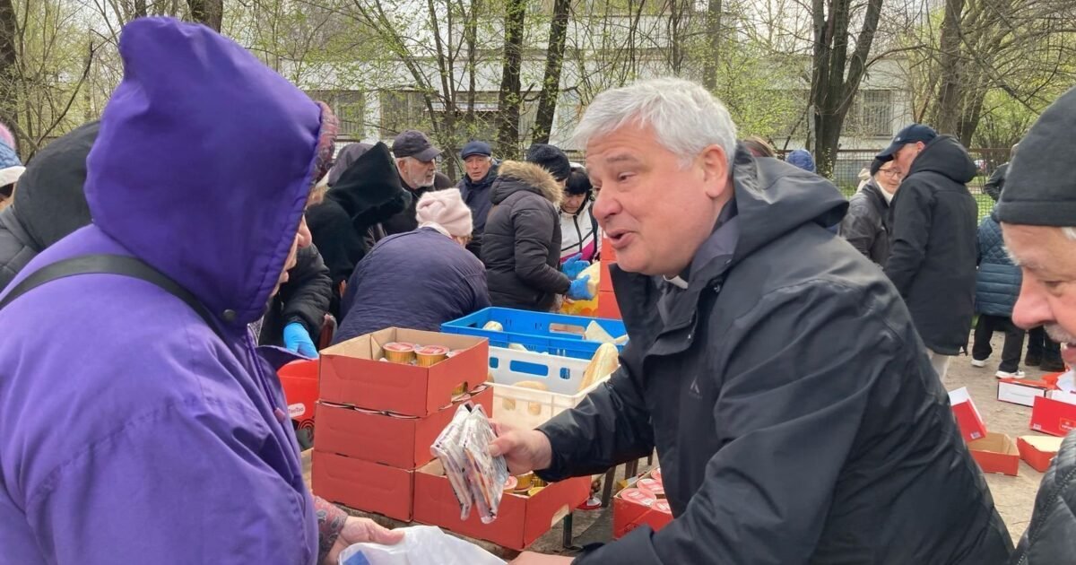 Pope's Robin Hood wraps almoner's mission and returns to Polish hometown as archbishop