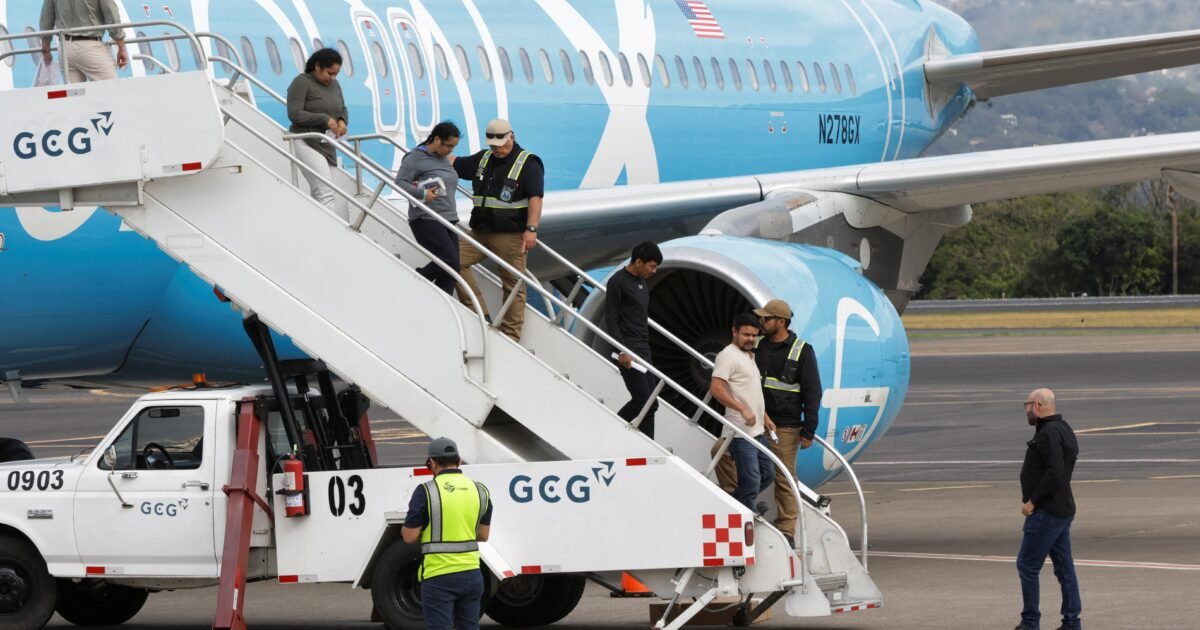 Church concerned about Costa Rica's deal with U.S. to receive deportees every week