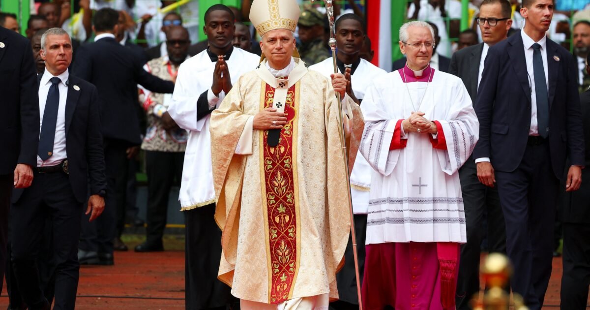 Gospel message brings freedom, hope, pope says at final Mass in Equatorial Guinea