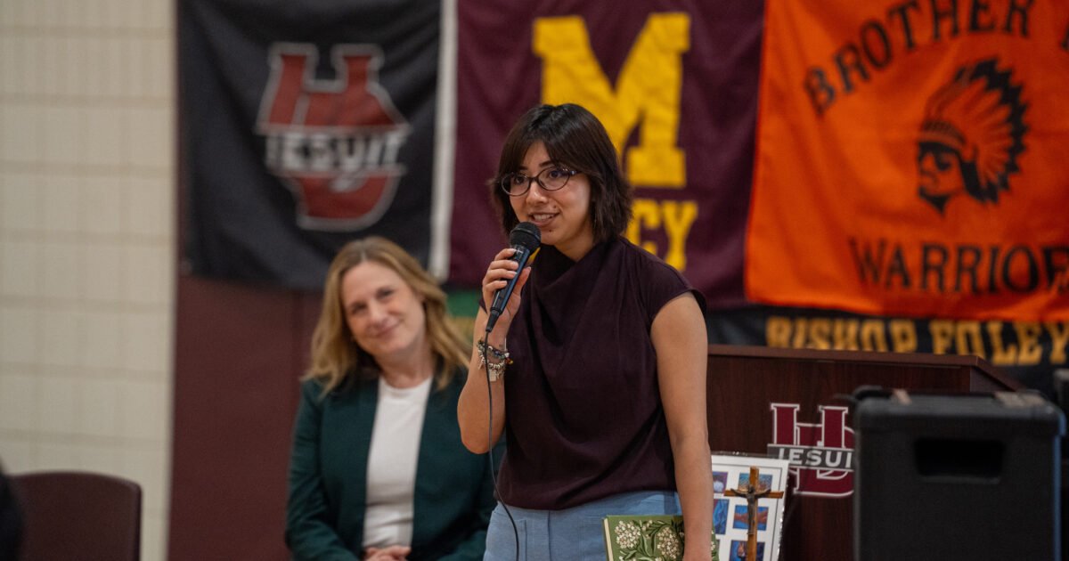 Students called to be witnesses of Jesus' compassion at immigration conference