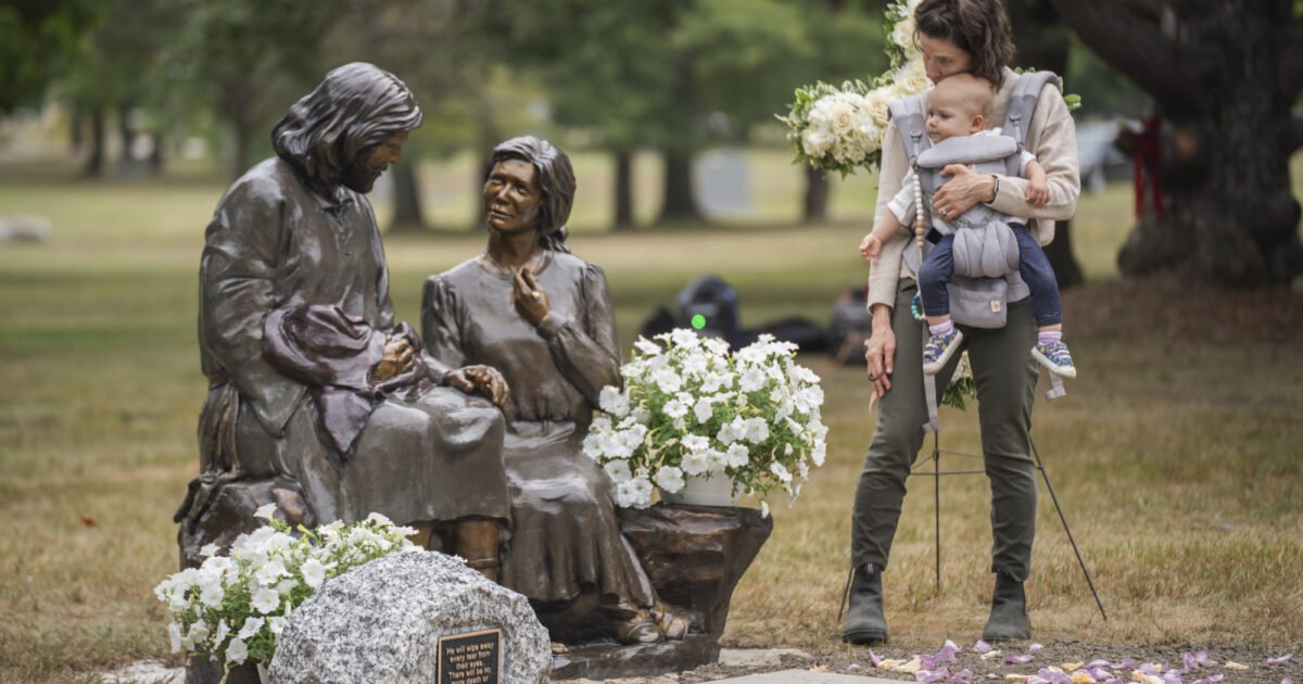 New memorial at Holy Sepulchre honors children lost during pregnancy, infancy