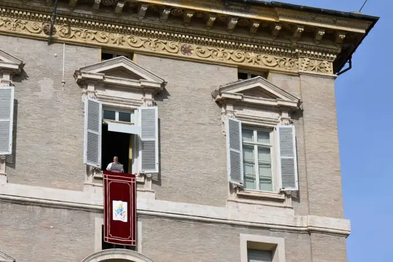 El Papa durante el ángelus de este domingo | Crédito: Daniel Ibañez/ EWTN News